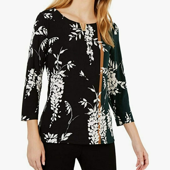 Calvin Klein Tops - 💣5/$25💣 NWT Calvin Klein Blouse